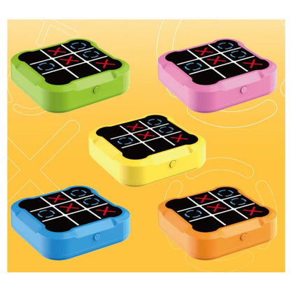Triki Digital Portátil 4-en-1 🎮 – Juego Interactivo con Pantalla LCD 📱, Luces LED 💡